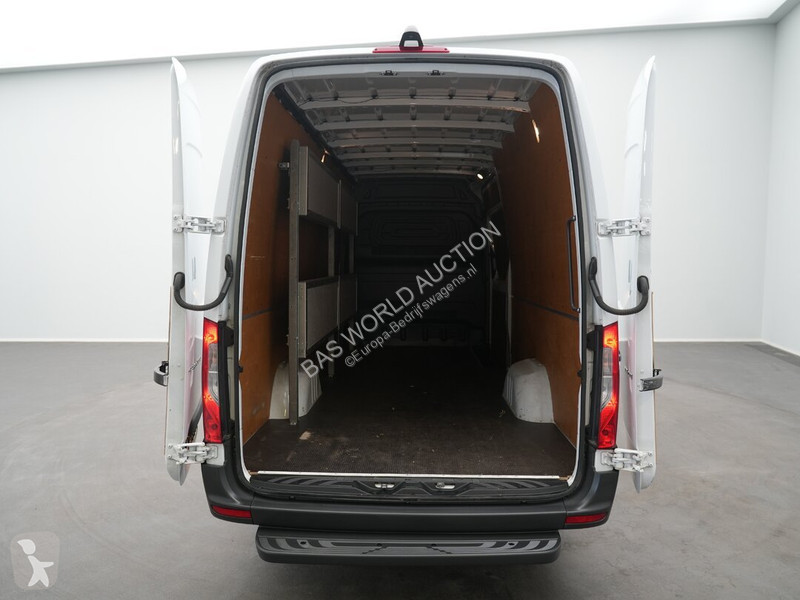 Mercedes 315 CDI van