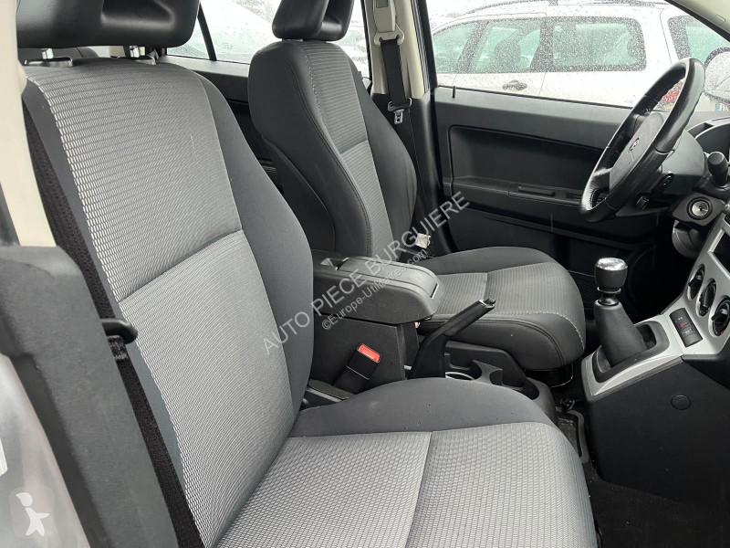 Užitkové vozidlo Dodge 2.0 CRD 140 / AV607
