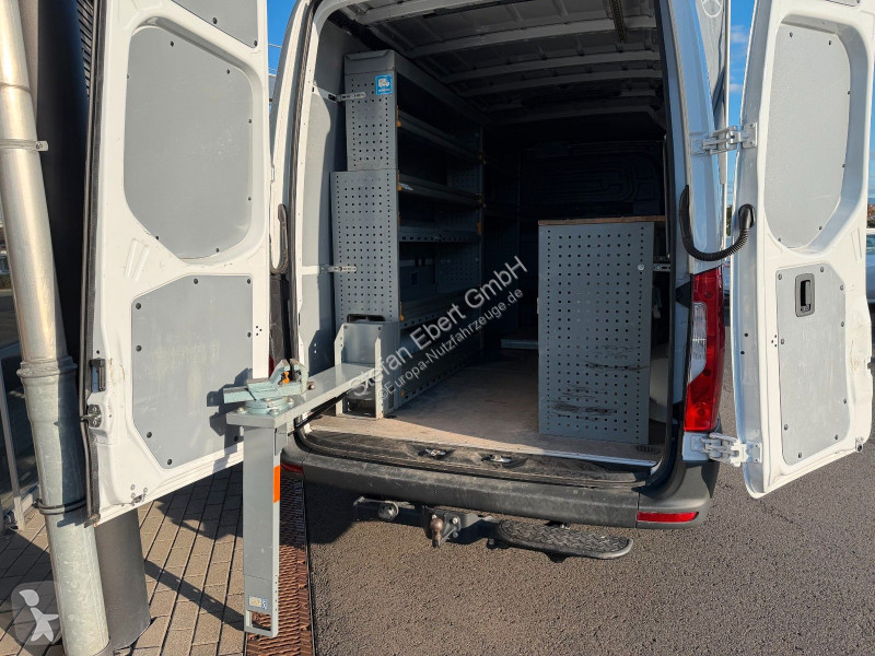 Furgoneta Mercedes 317 CDI Werkstatt-Regal...
