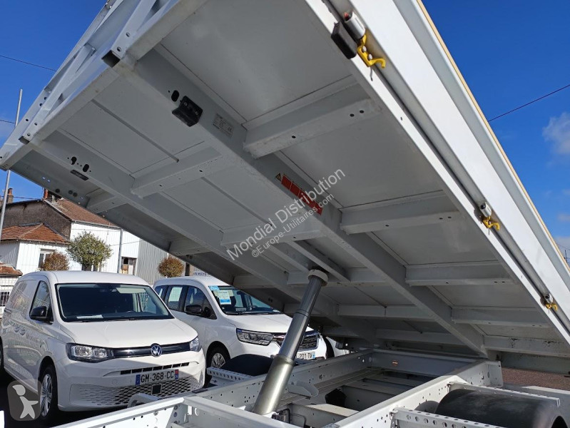 عربة نفعية Renault RJ 3500 DCI 130 CONFORT