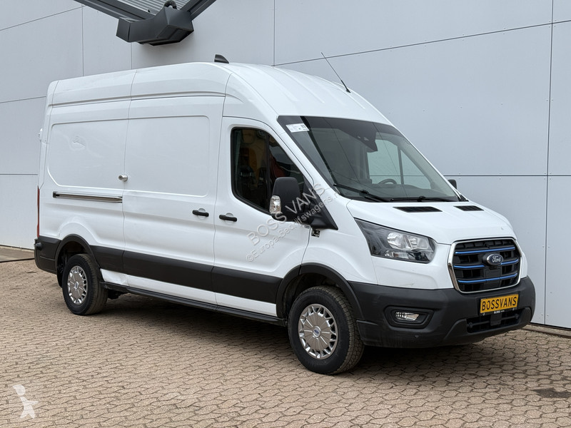 Ford E van