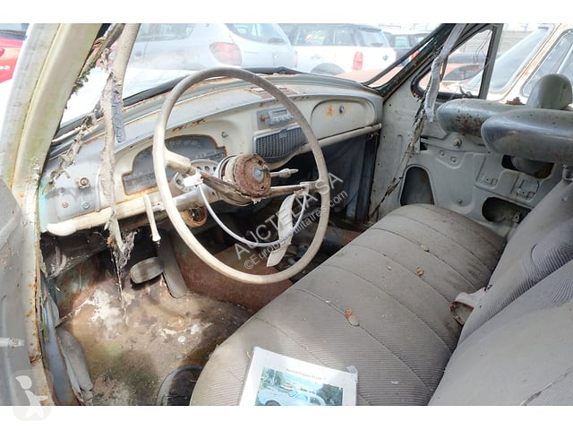 Furgoneta Renault R1104