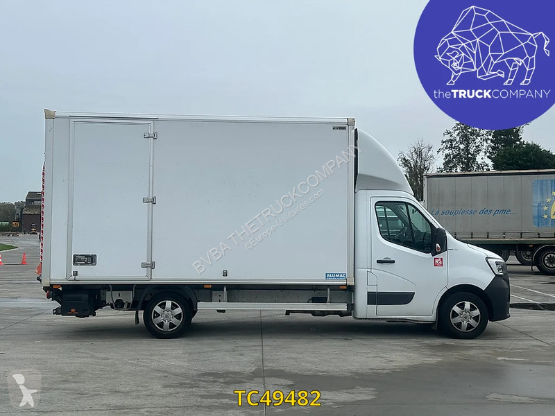 Renault 2.3 DCI van