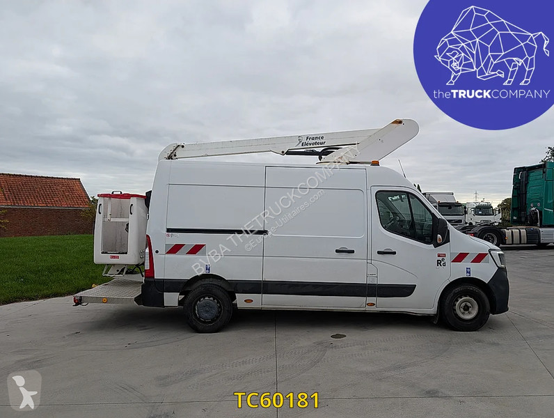 Renault 130.35 l2h2 navcelle van