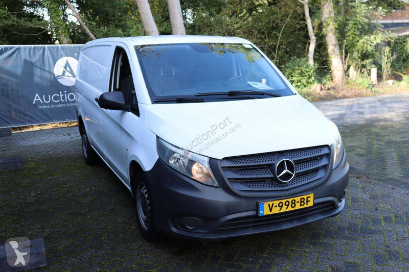 Furgoneta Mercedes