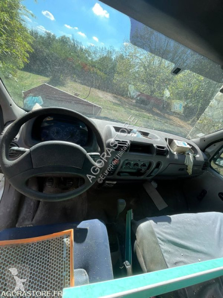 Furgoneta Renault 2.5 d sofim