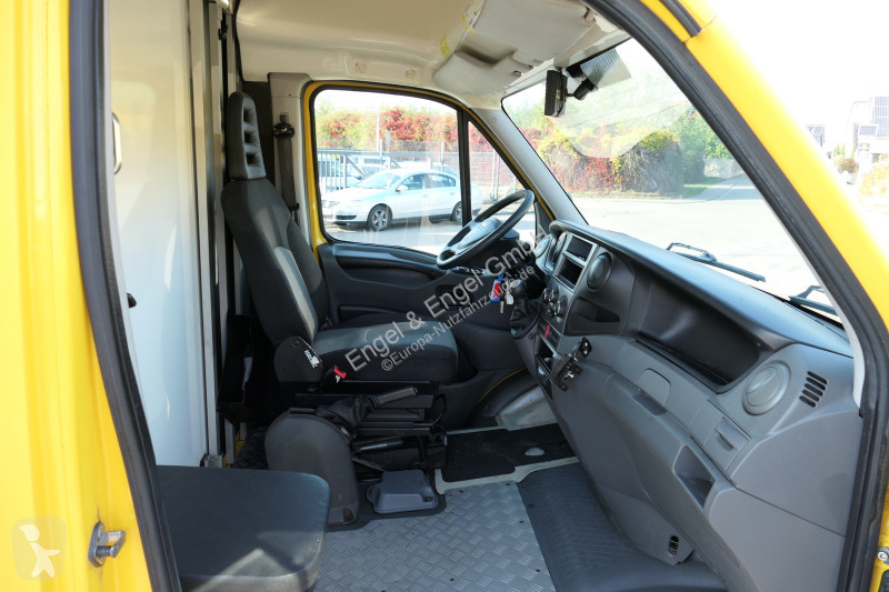 Iveco Daily 35 S11 C30C AUTOMATIK KAMERA Regale...