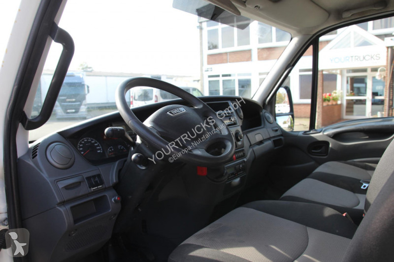 Véhicule utilitaire Iveco 70-170 EEV VDT-170-F...