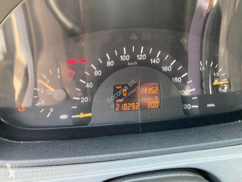 Furgoneta Mercedes