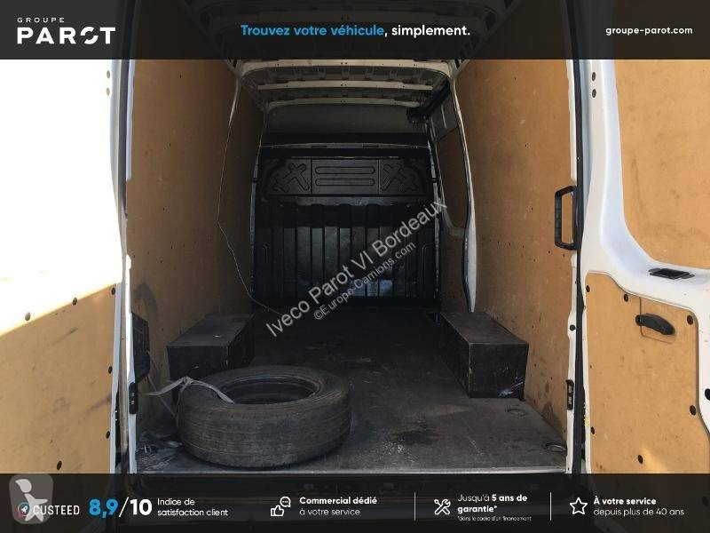 Autoutilitară Iveco