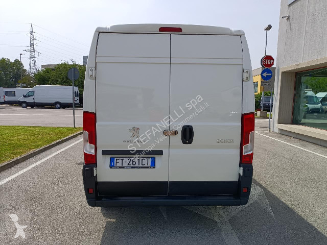 Autoutilitară Peugeot BOXER 335 2.0