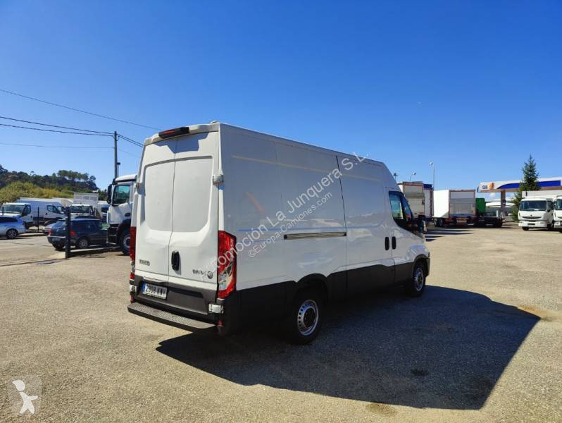 Furgoneta Iveco