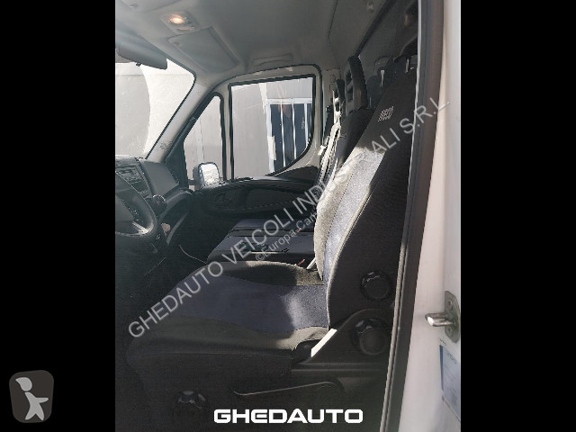 Véhicule utilitaire Iveco Daily 65C15 - 65C15