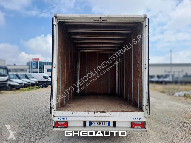 Veicolo commerciale Iveco Daily 35C18 - 35C18