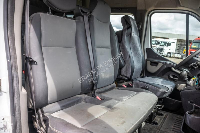 Nyttofordon Renault 125 DCI + 6+1 personen