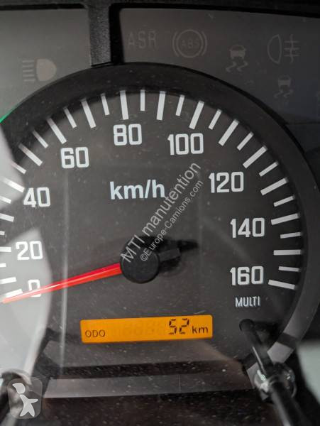 Véhicule utilitaire Isuzu