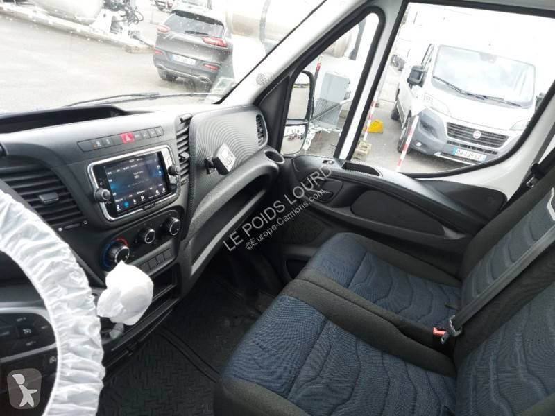 Véhicule utilitaire Iveco