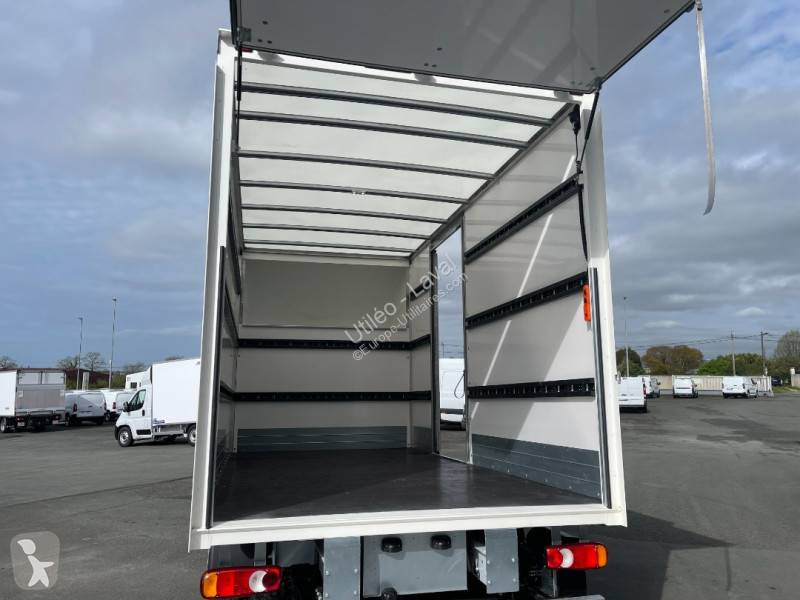 Véhicule utilitaire Renault