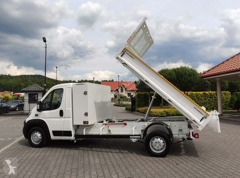 Véhicule utilitaire Peugeot