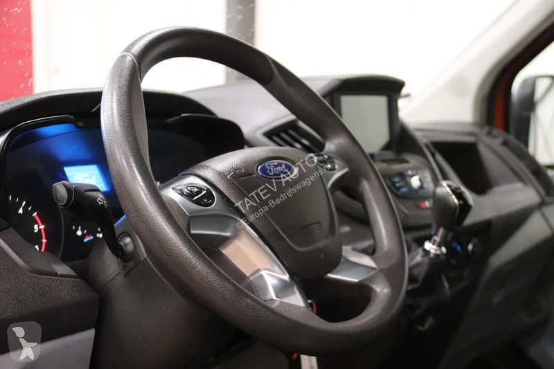 Užitkové vozidlo Ford met nieuwe NIEUWE MOTOR...