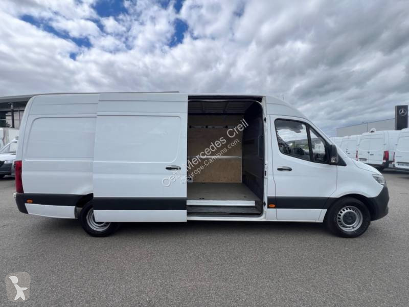 Véhicule utilitaire Mercedes