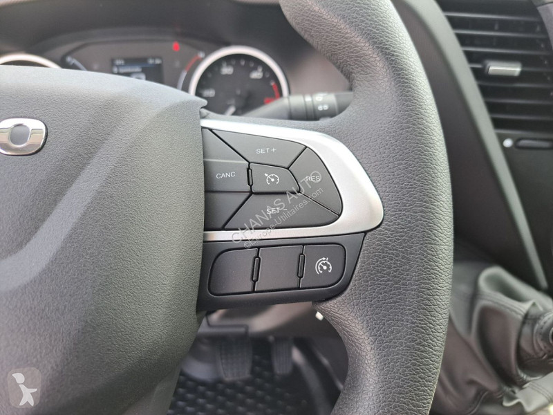 Autoutilitară Iveco 35C18 180CV 3L ALUMINIUM...