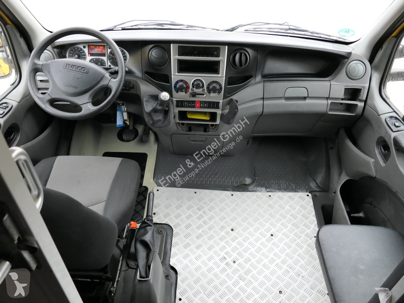 Veicolo commerciale Iveco Daily 35 S11 C30C...