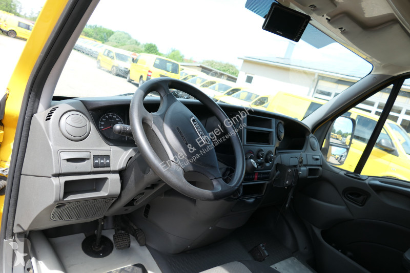 Furgoneta Iveco Daily 35 S11 C30C AUTOMATIK...