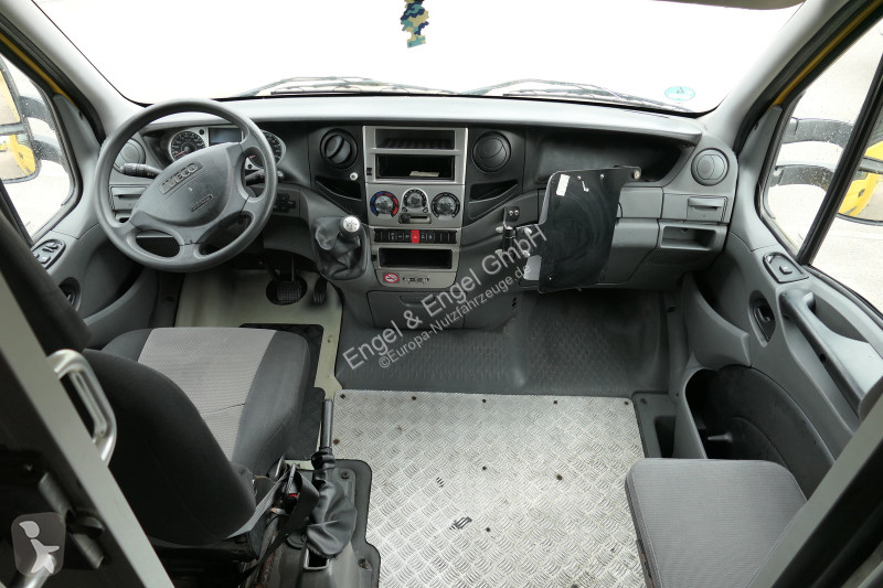 Veicolo commerciale Iveco Daily 35 S11 C30C...