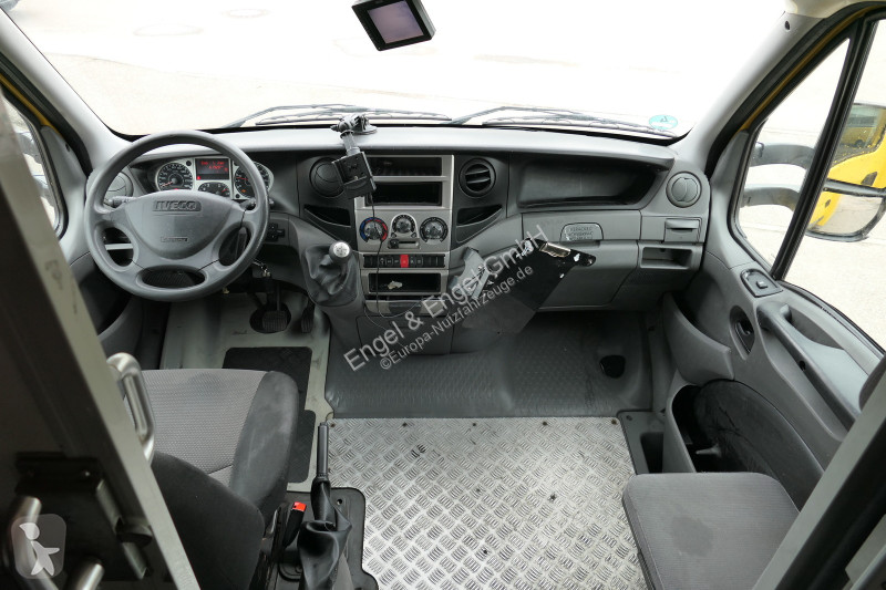 Veicolo commerciale Iveco Daily 35 S11 C30C...