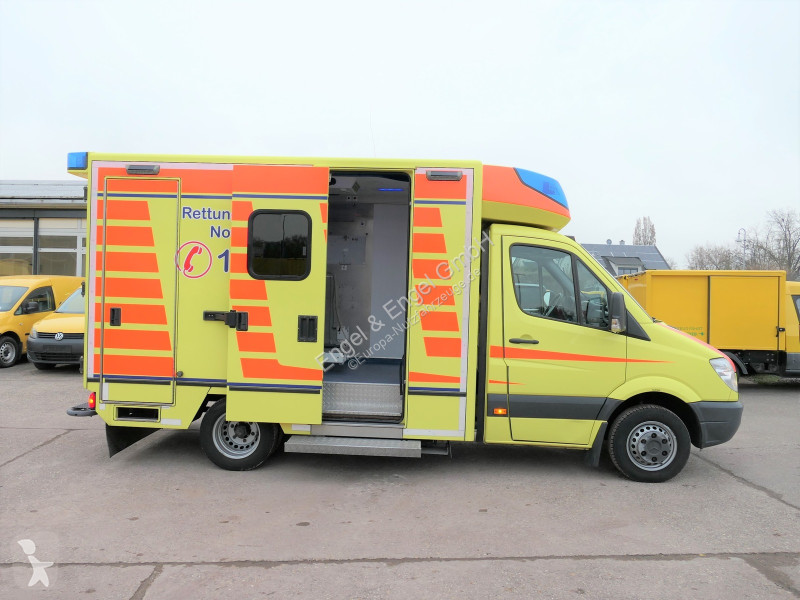 Véhicule utilitaire Mercedes Sprinter II 516...