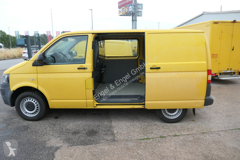 Véhicule utilitaire Volkswagen T5 Transporter...