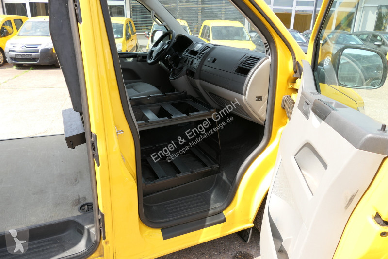 Véhicule utilitaire Volkswagen T5 Transporter...