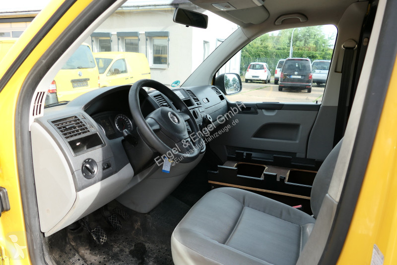Véhicule utilitaire Volkswagen T5 Transporter...