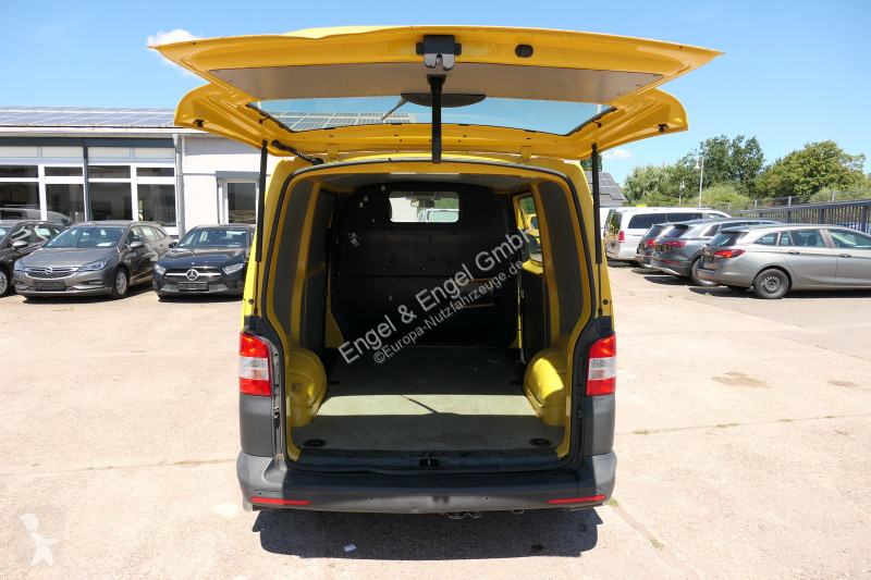 Autoutilitară Volkswagen T5 Transporter 2.0 TDI...