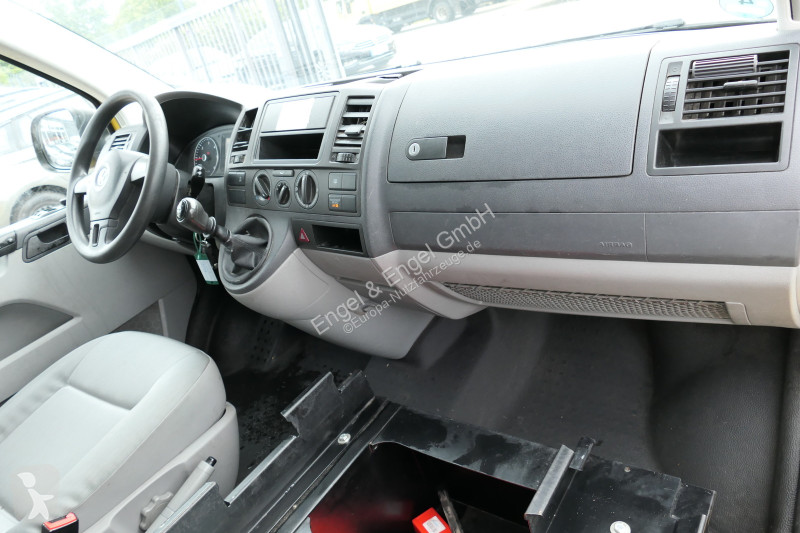 Veicolo commerciale Volkswagen T5 Transporter...