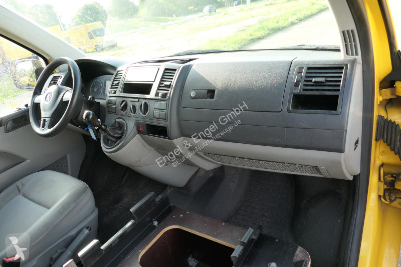 Коммерческий автомобиль Volkswagen T5...