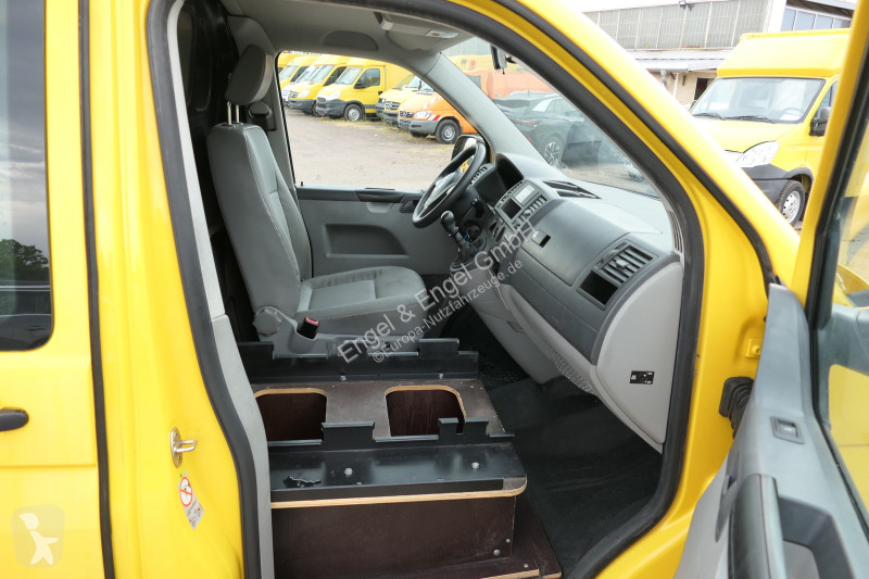 Véhicule utilitaire Volkswagen T5 Transporter...