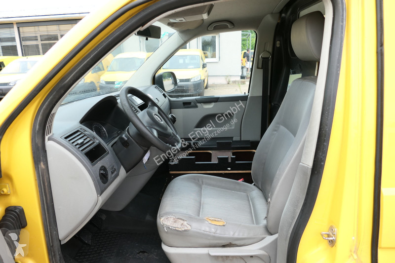 Autoutilitară Volkswagen T5 Transporter 2.0 TDI...