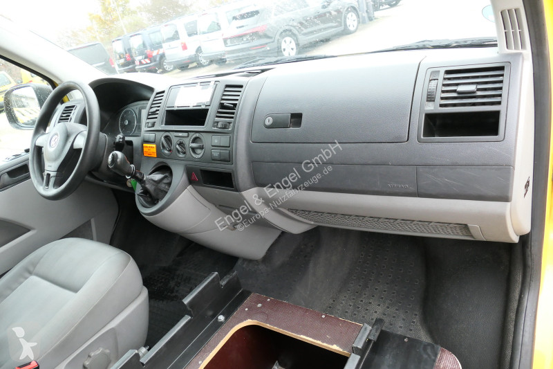 Veículo utilitário Volkswagen T5 Transporter...