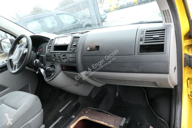 Veicolo commerciale Volkswagen T5 Transporter...