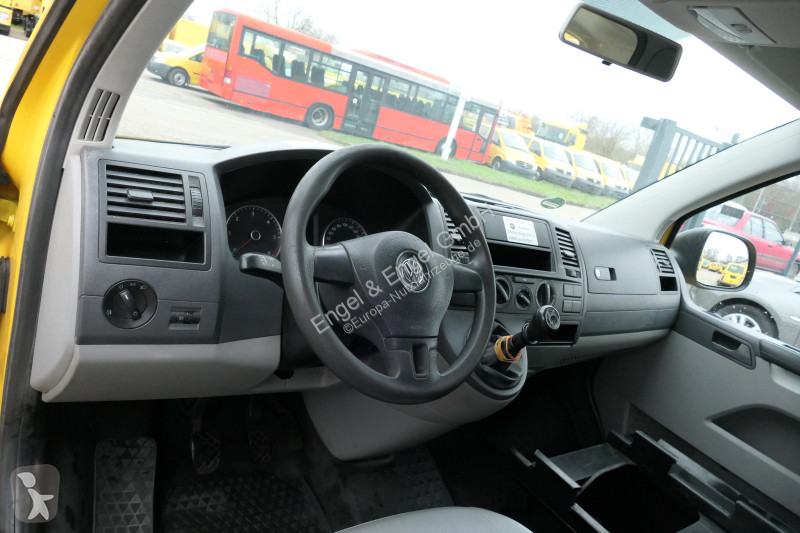 Véhicule utilitaire Volkswagen T5 Transporter...