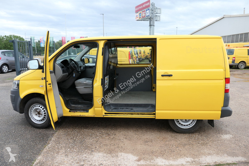Autoutilitară Volkswagen T5 Transporter 2.0 TDI...