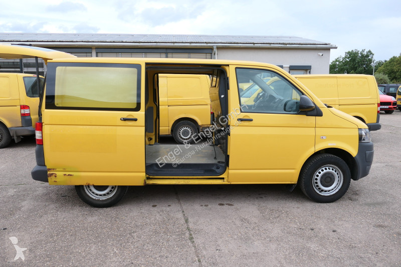 Véhicule utilitaire Volkswagen T5 Transporter...