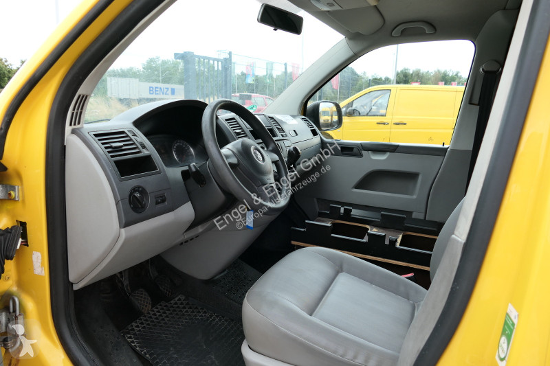 Autoutilitară Volkswagen T5 Transporter 2.0 TDI...