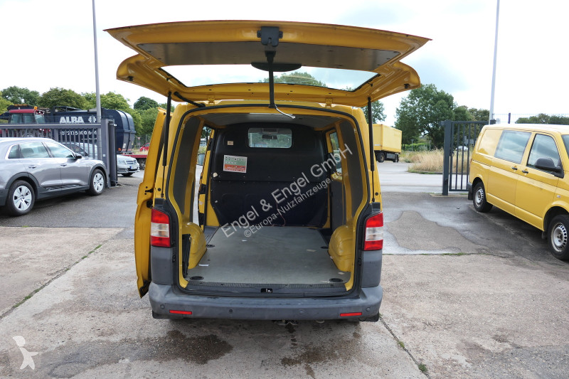 Коммерческий автомобиль Volkswagen T5...