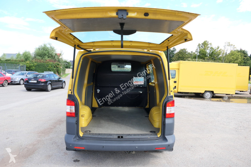 Autoutilitară Volkswagen T5 Transporter 2.0 TDI...