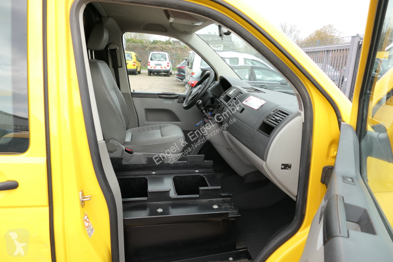 Véhicule utilitaire Volkswagen T5 Transporter...