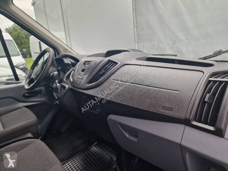 Véhicule utilitaire Ford
