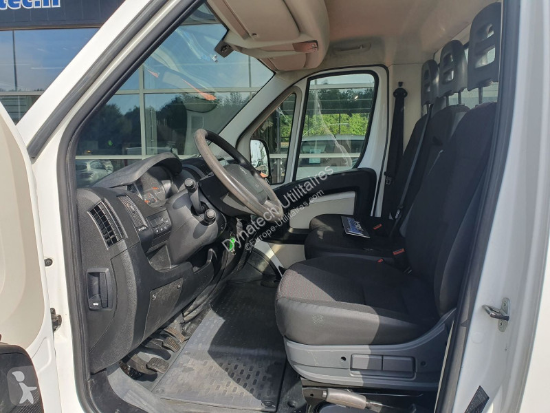 Véhicule utilitaire Peugeot BOXER BENNE 335 L2...